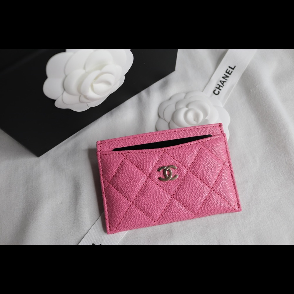 🚫SOLD🚫 AUTHENTIC CHANEL 21P CAVIAR CARD CASE